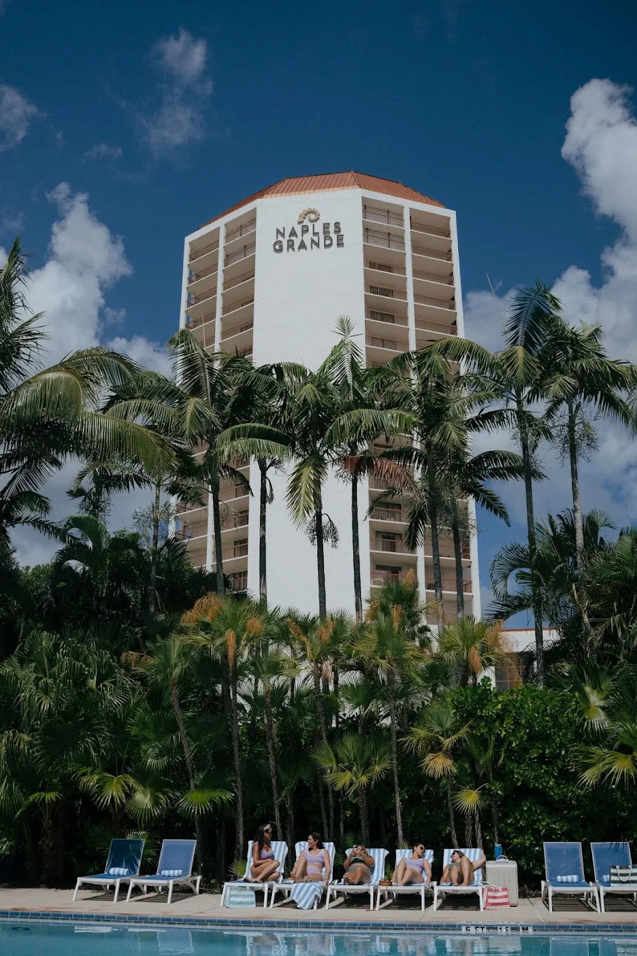 Naples Grande Beach Resort — Exterior, Naples
