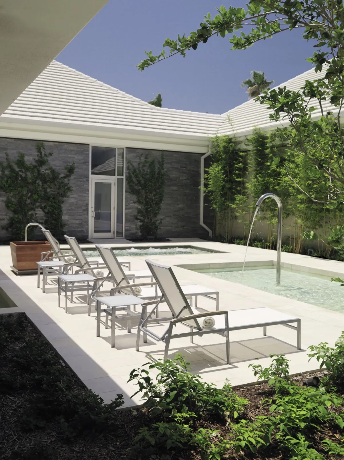 Naples Grande Beach Resort — Exterior, Naples