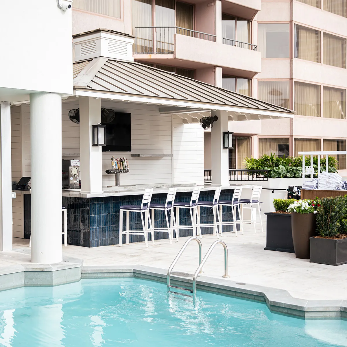 The Windsor Court, New Orleans — Exterior, New Orleans
