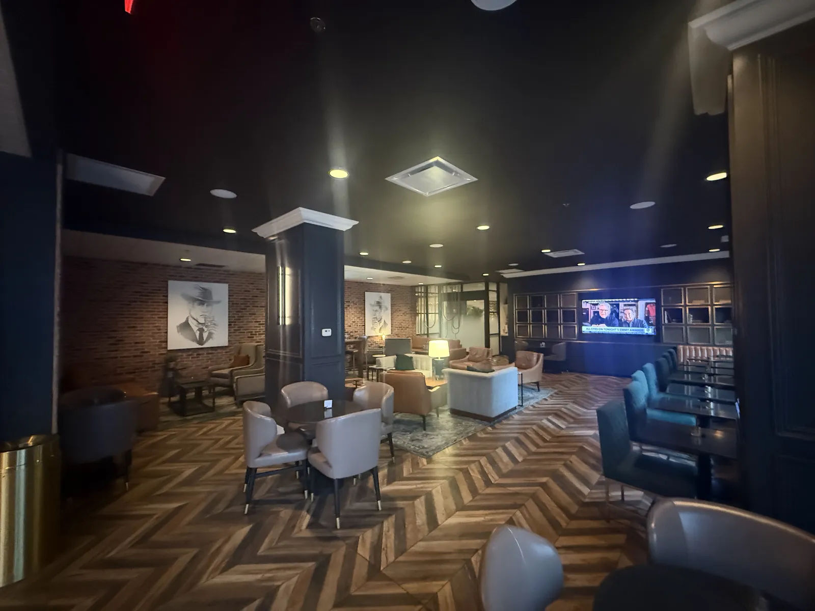 New Orleans Marriott Warehouse Arts District Hotel — Exterior, New Orleans