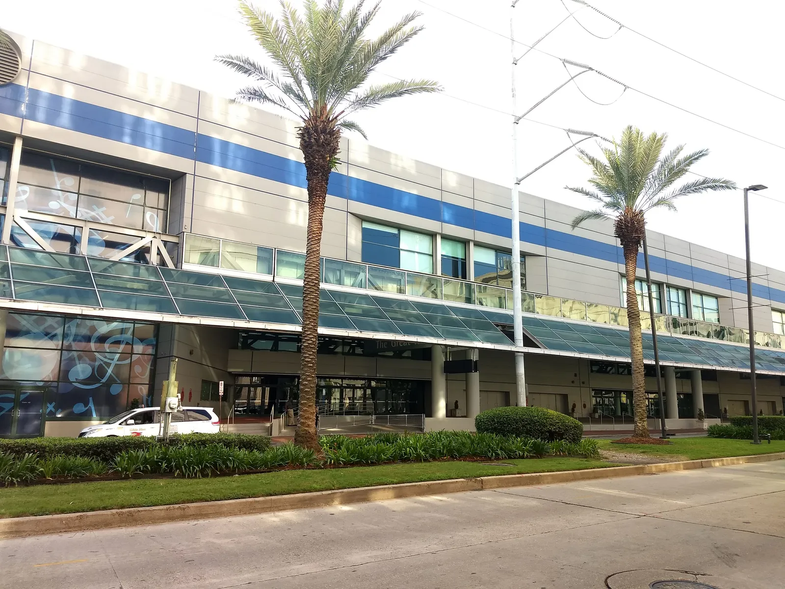 New Orleans Marriott Warehouse Arts District Hotel — Exterior, New Orleans