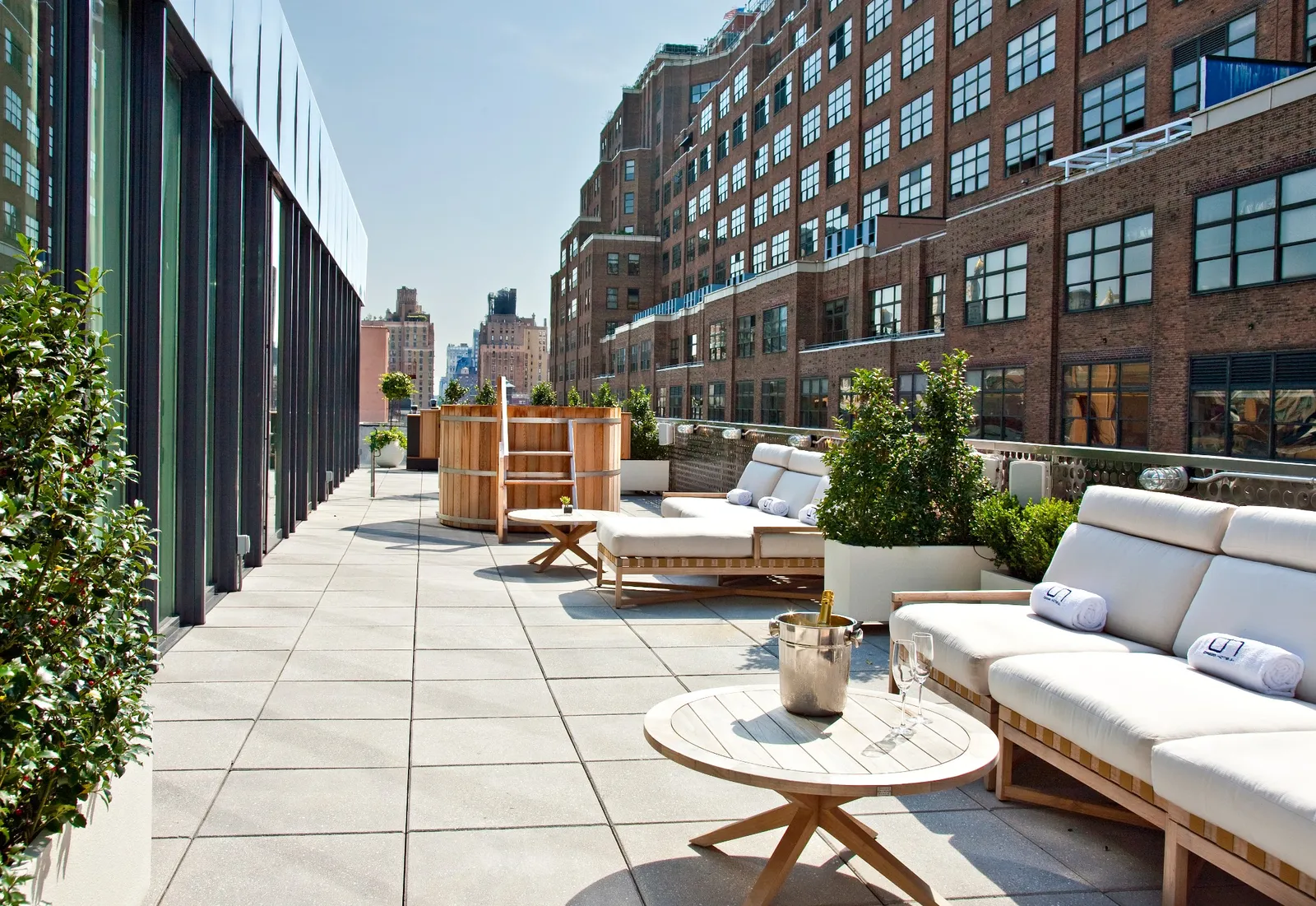 Dream Downtown — Exterior, New York