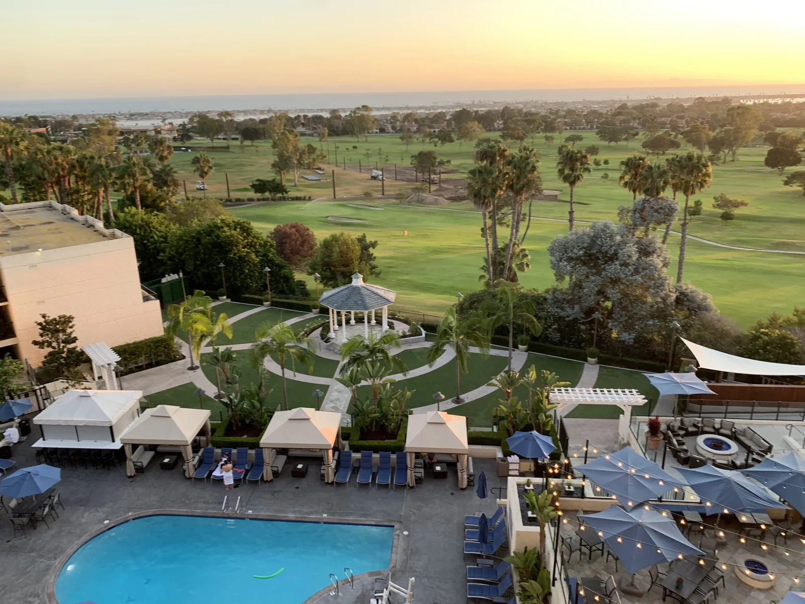 VEA Newport Beach, a Marriott Resort & Spa — Exterior, Newport Beach