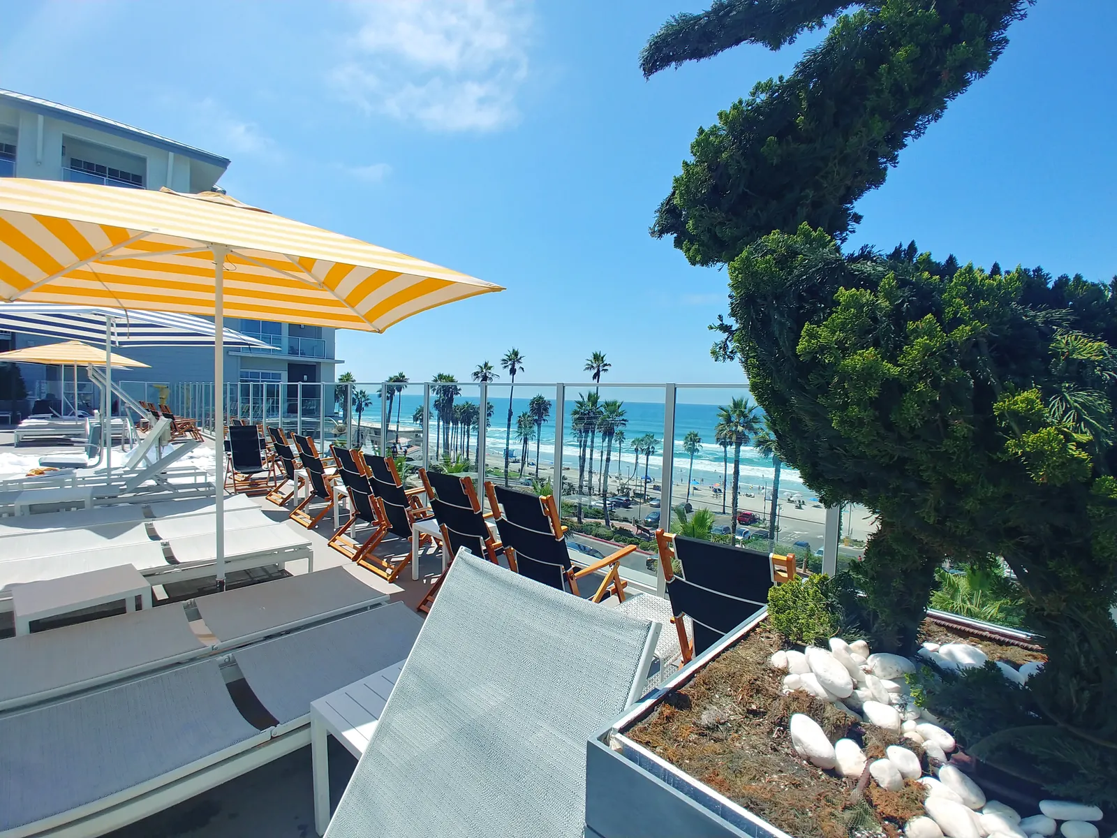 The Seabird Ocean Resort and Spa — Exterior, Oceanside
