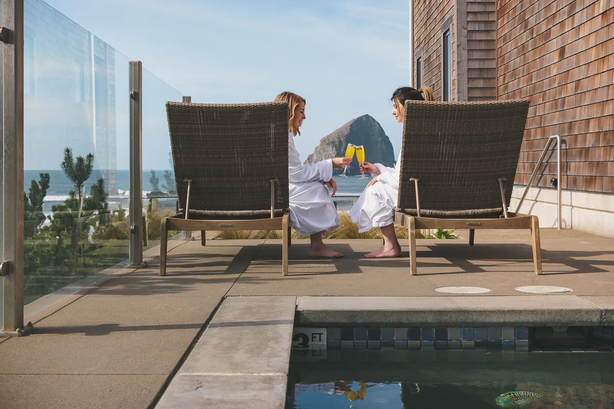 Headlands Coastal Lodge and Spa — Exterior, Pacific City