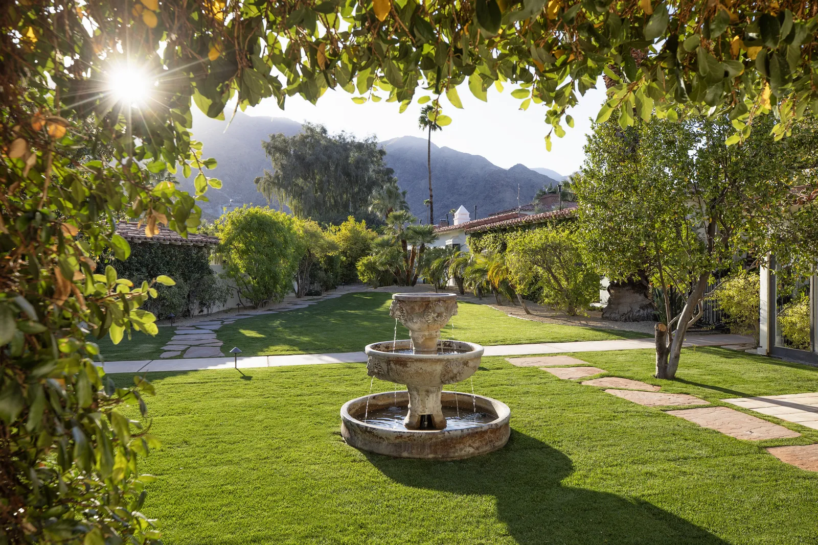 Colony Palms Hotel and Bungalows — Exterior, Palm Springs