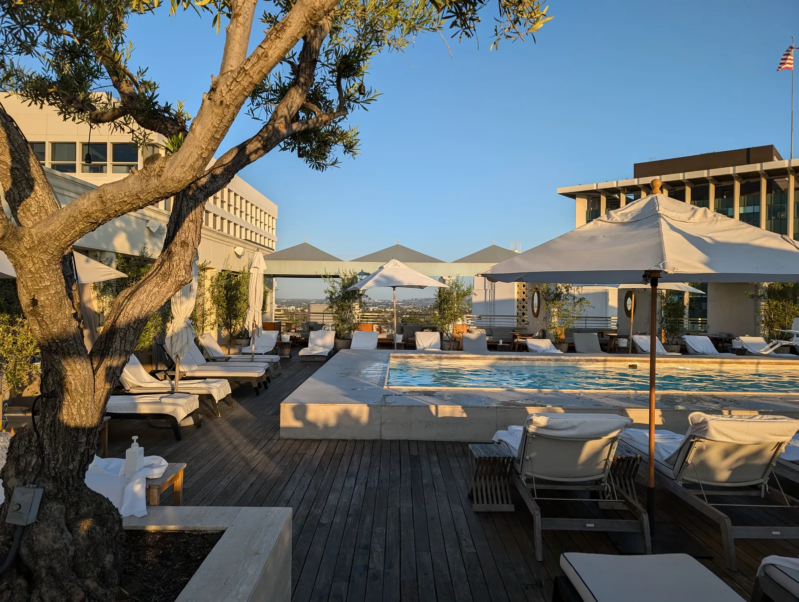 The Maybourne Beverly Hills — Exterior, Beverly Hills