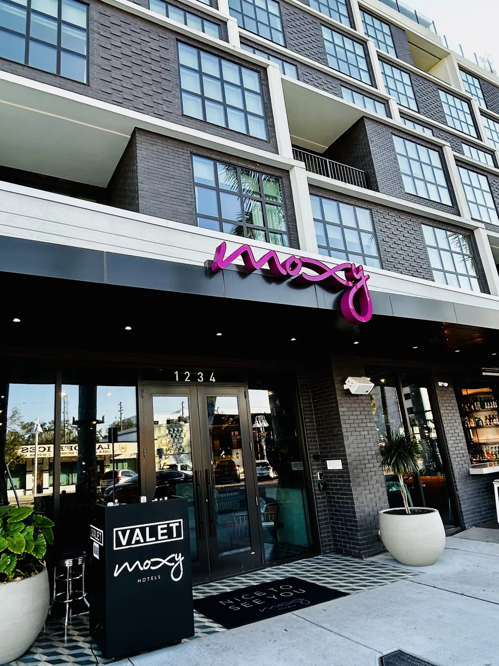 Moxy St. Petersburg Downtown — Exterior, Saint Petersburg