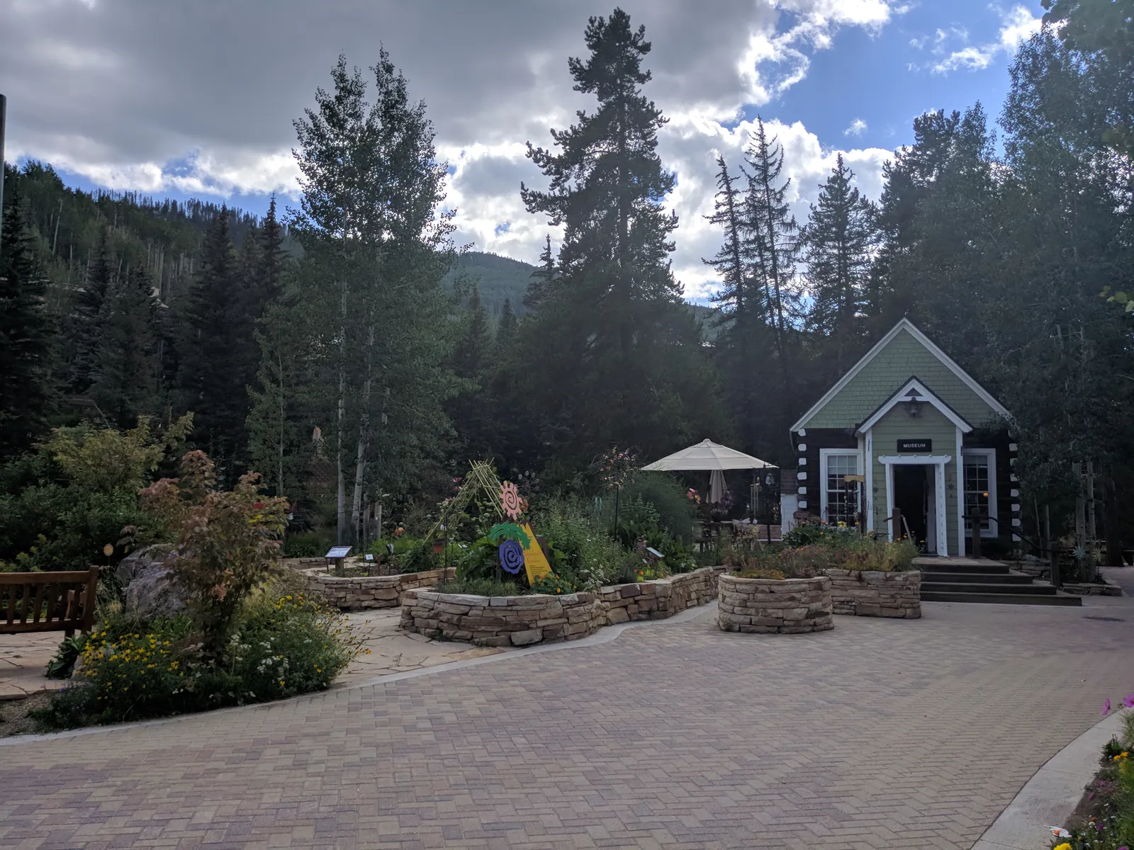 Manor Vail Lodge — Exterior, Vail
