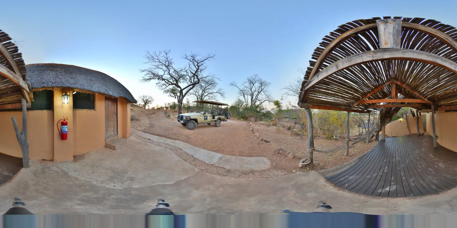 Puku Ridge — Exterior, South Luangwa National Park