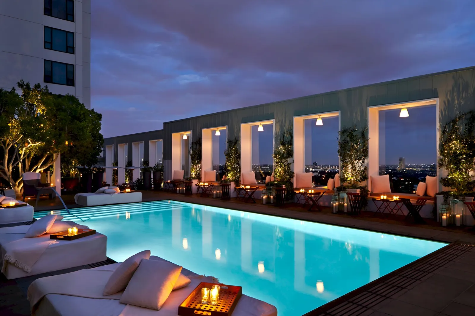 The Valorian Los Angeles, Curio Collection by Hilton, West Hollywood