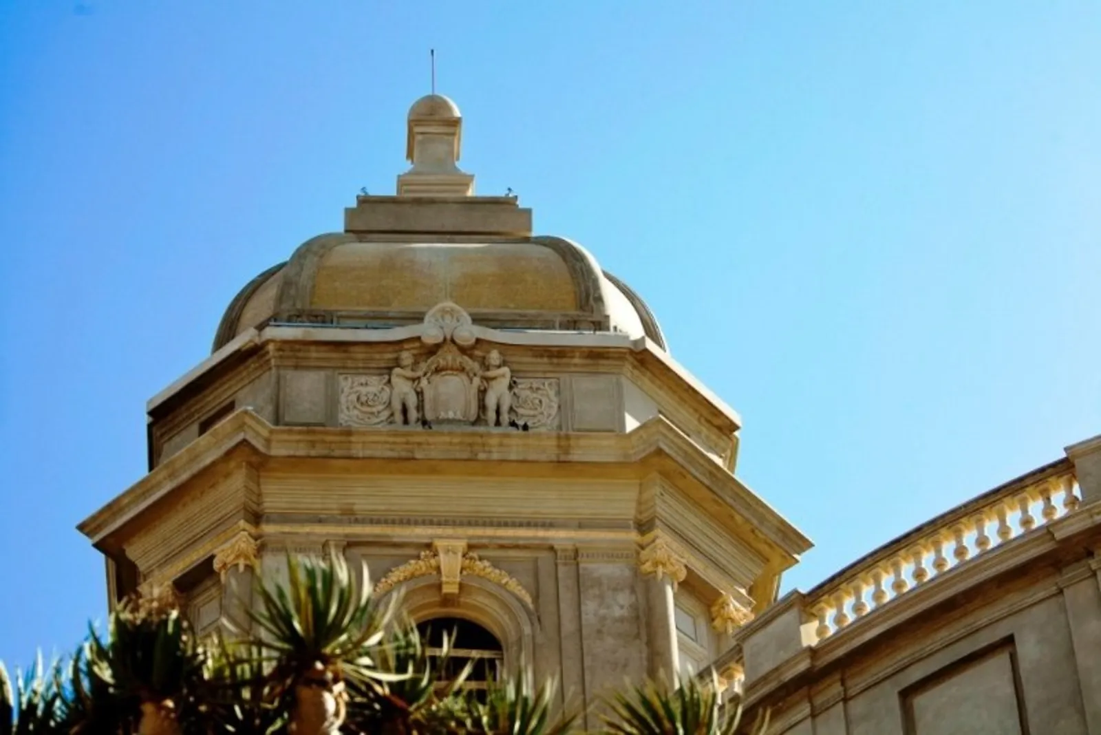 Sofitel Montevideo Casino Carasco & Spa — Exterior, Montevideo