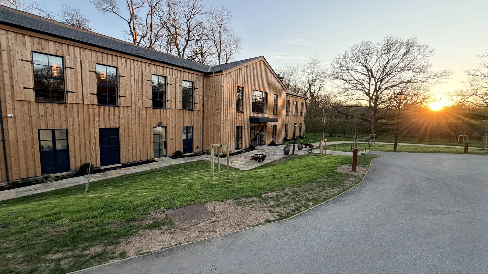 Estelle Manor — Exterior, Witney