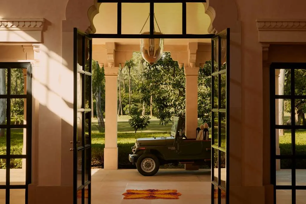 Amanbagh — Exterior, Ajabgarh