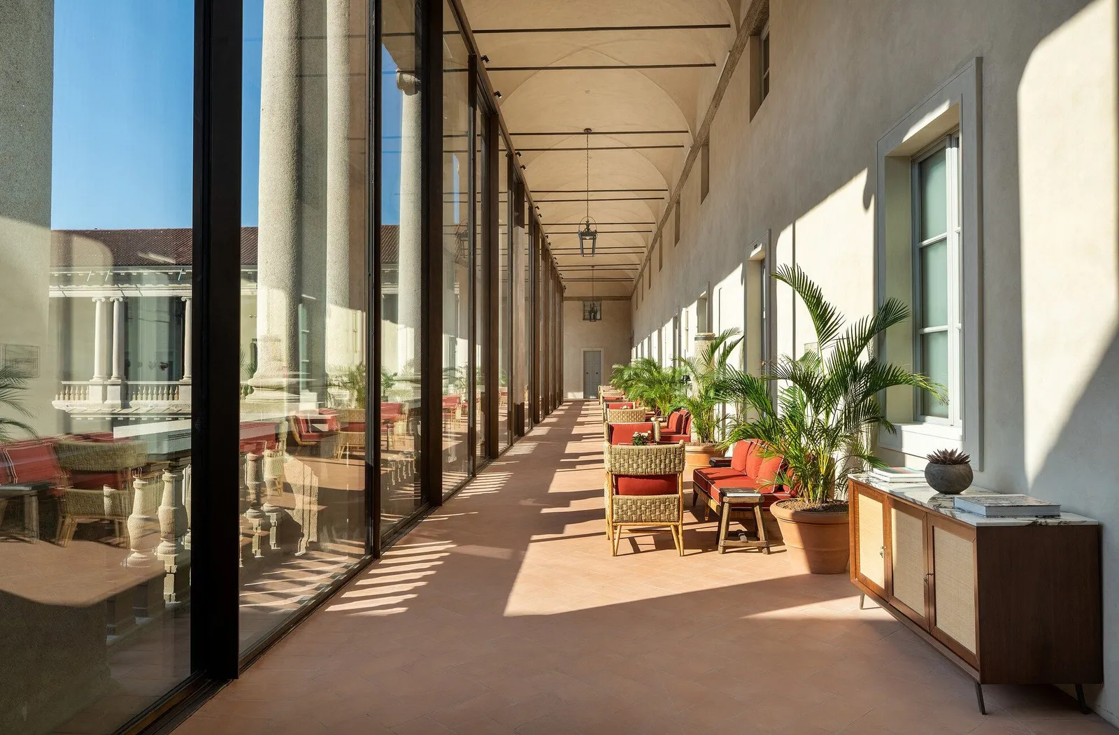 Portrait Milano — Exterior, Milan