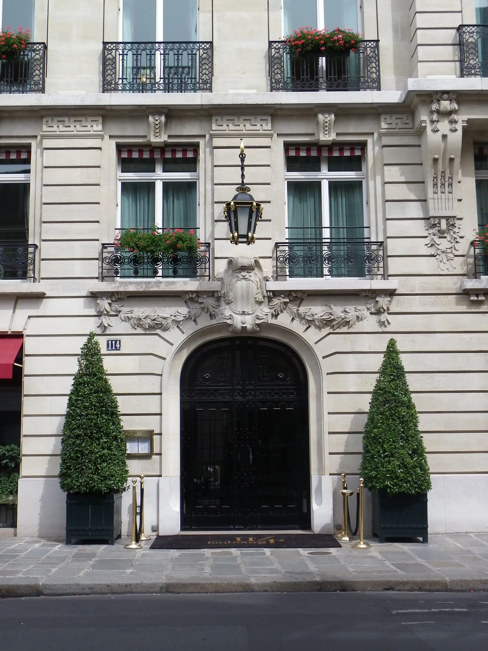 Le Bristol, Paris