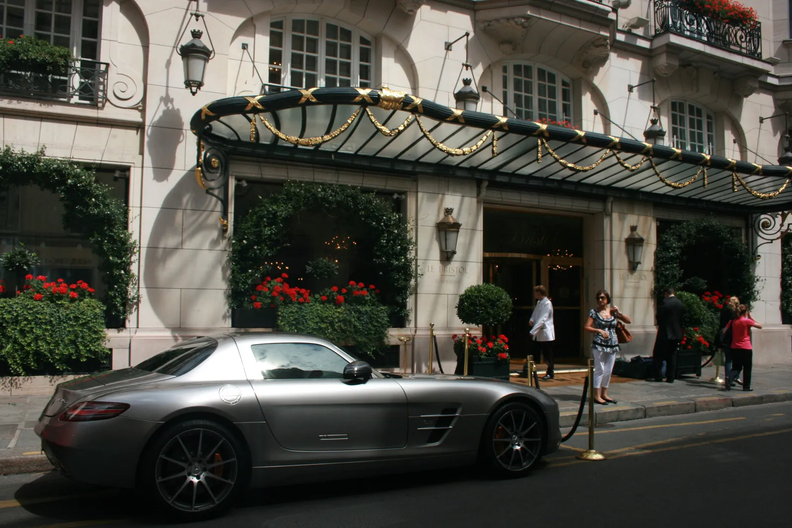 Le Bristol, Paris