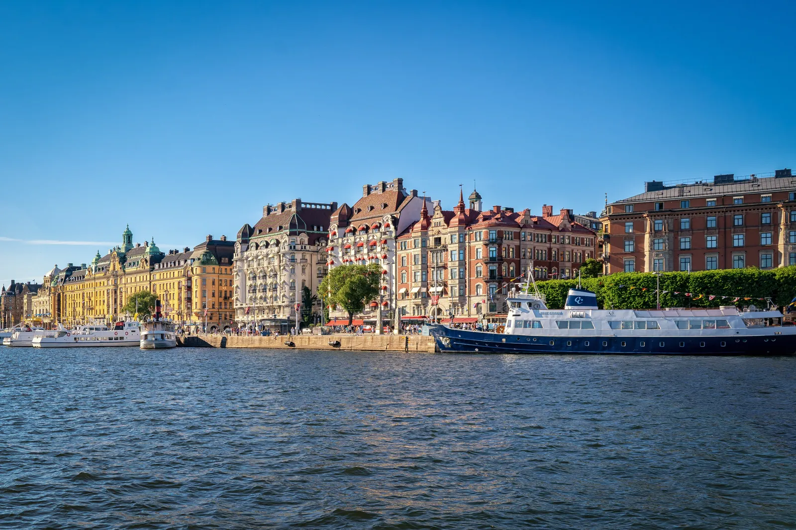 Ett Hem — Exterior, Stockholm