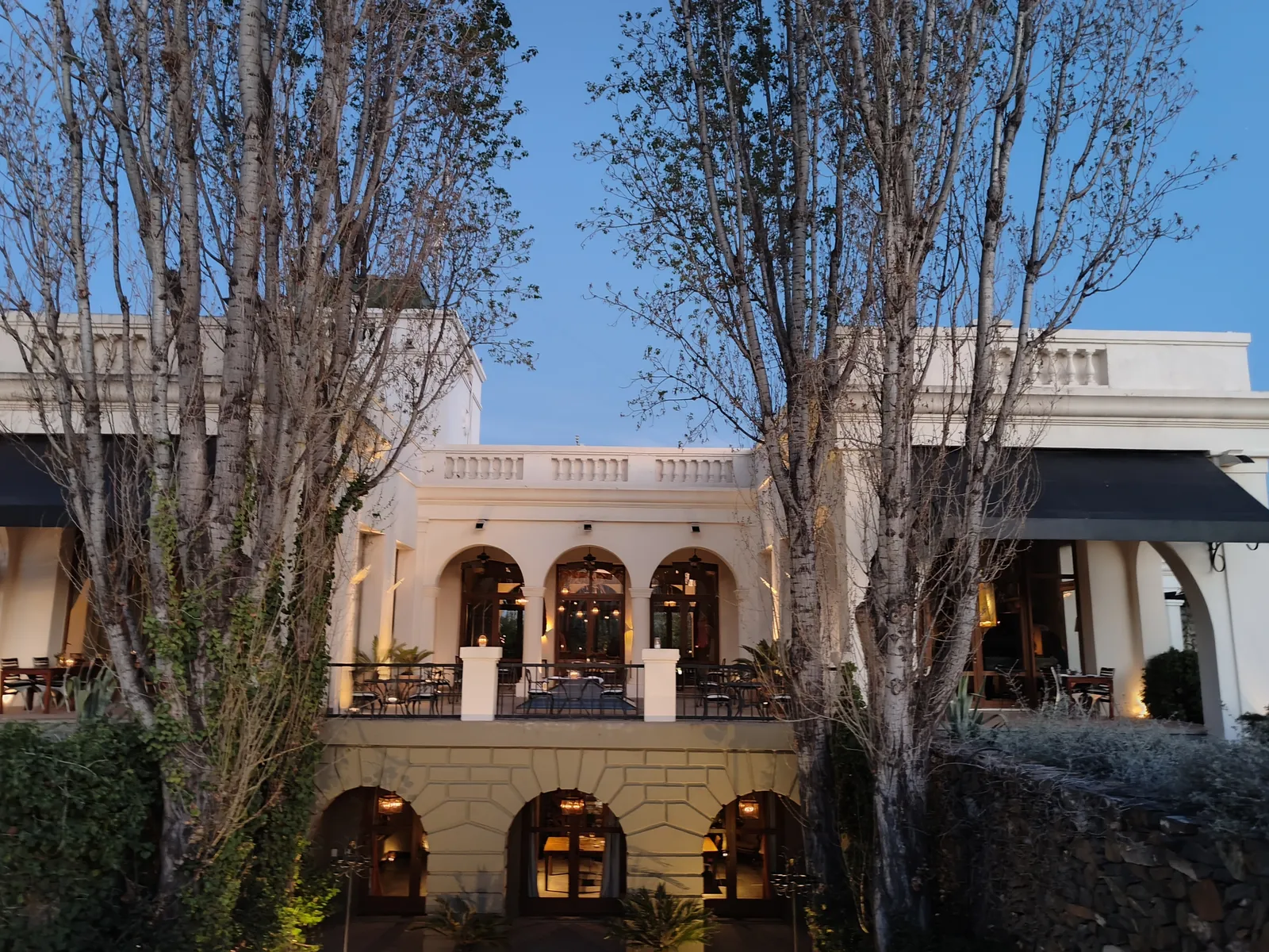 Awasi Mendoza — Exterior, Mendoza