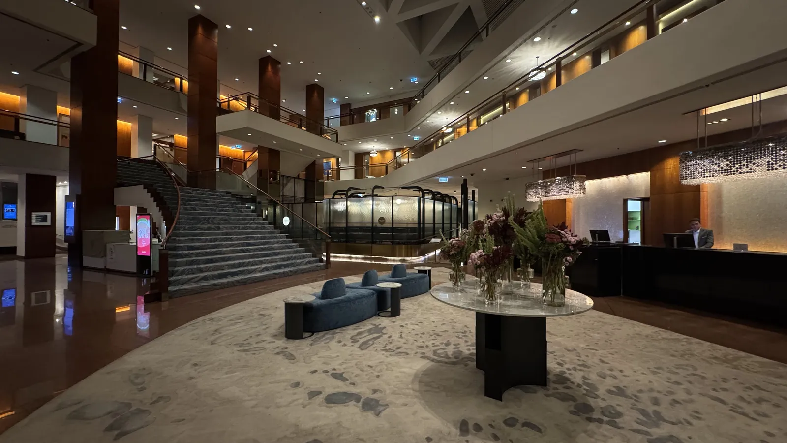 Four Seasons Hotel Sydney — Exterior, Sydney
