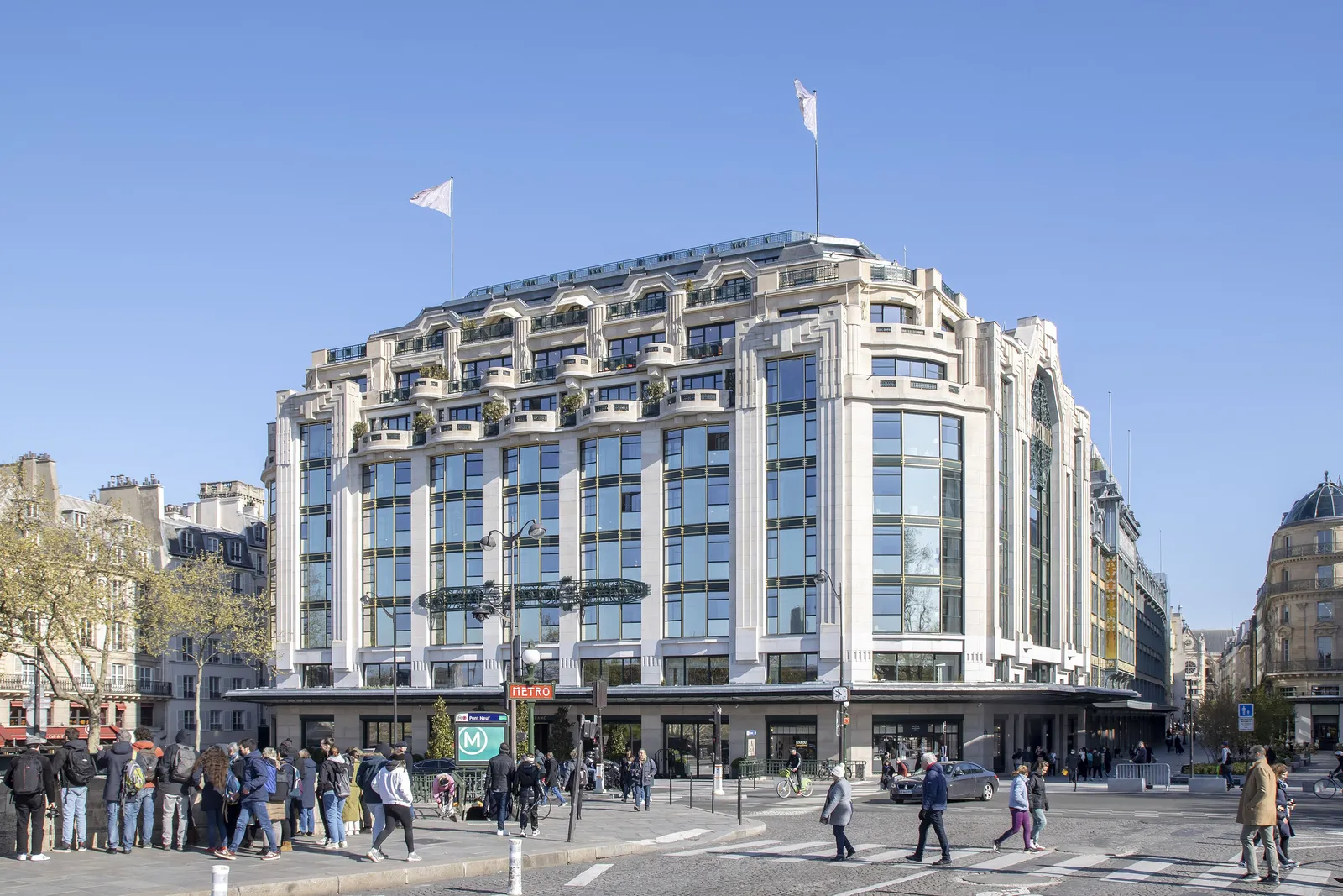 Cheval Blanc Paris, Paris