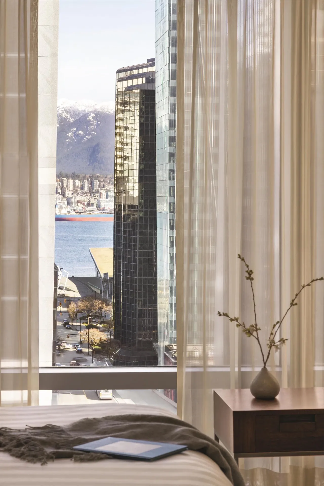 Hyatt Vancouver Downtown Alberni — Exterior, Vancouver