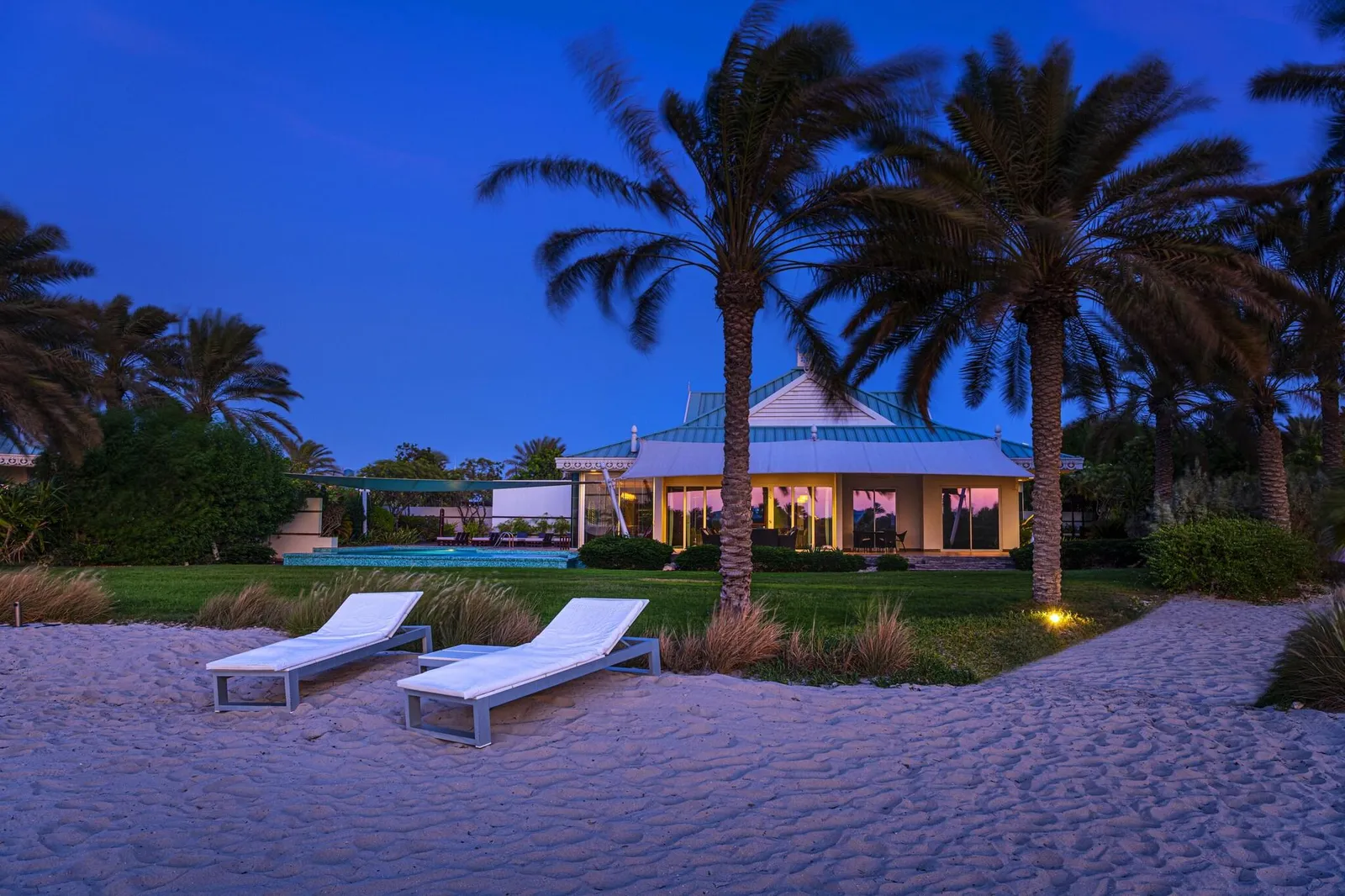 The Ritz-Carlton, Bahrain — Exterior, Manama