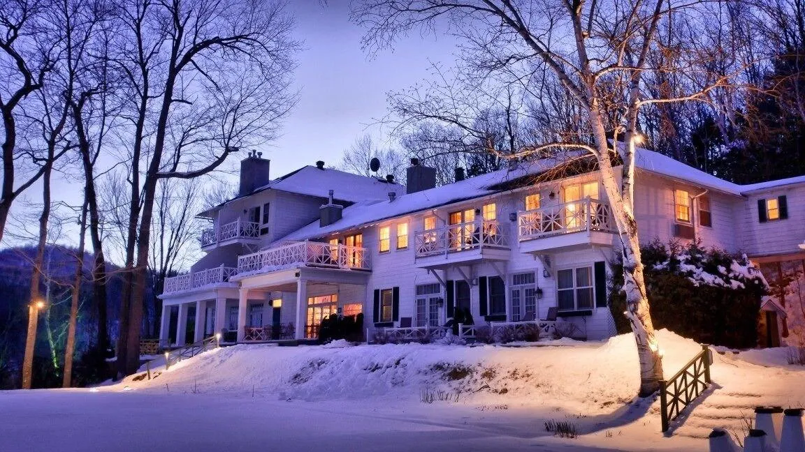 Manoir Hovey — Exterior, North Hatley