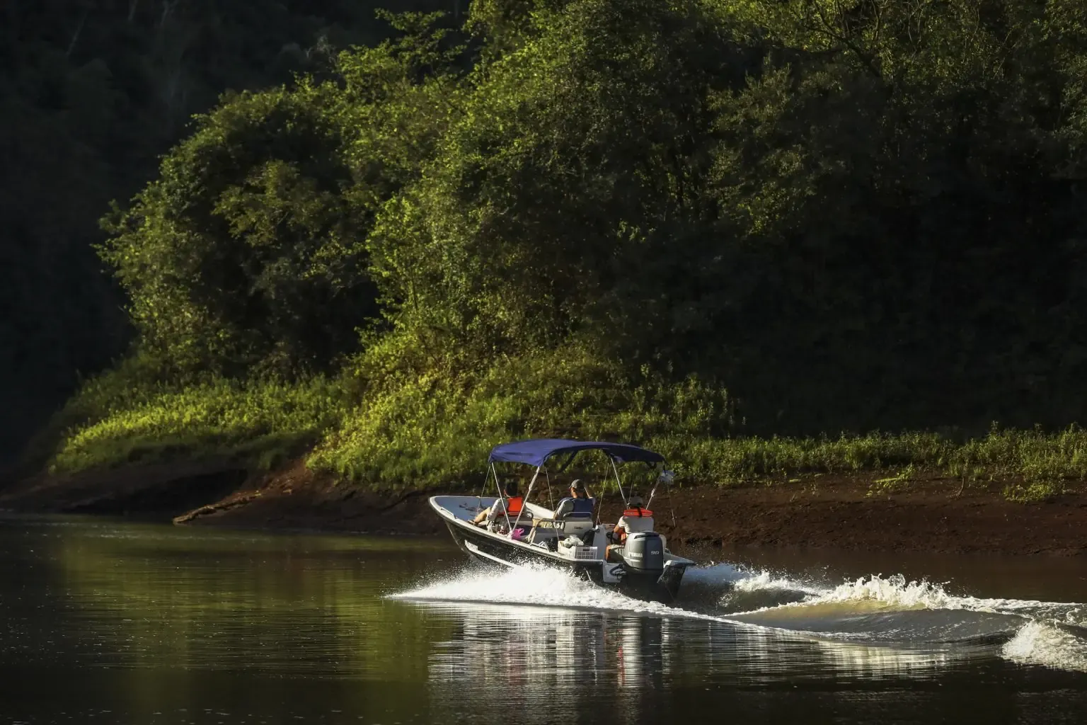 Awasi Iguazú, Puerto Iguazú