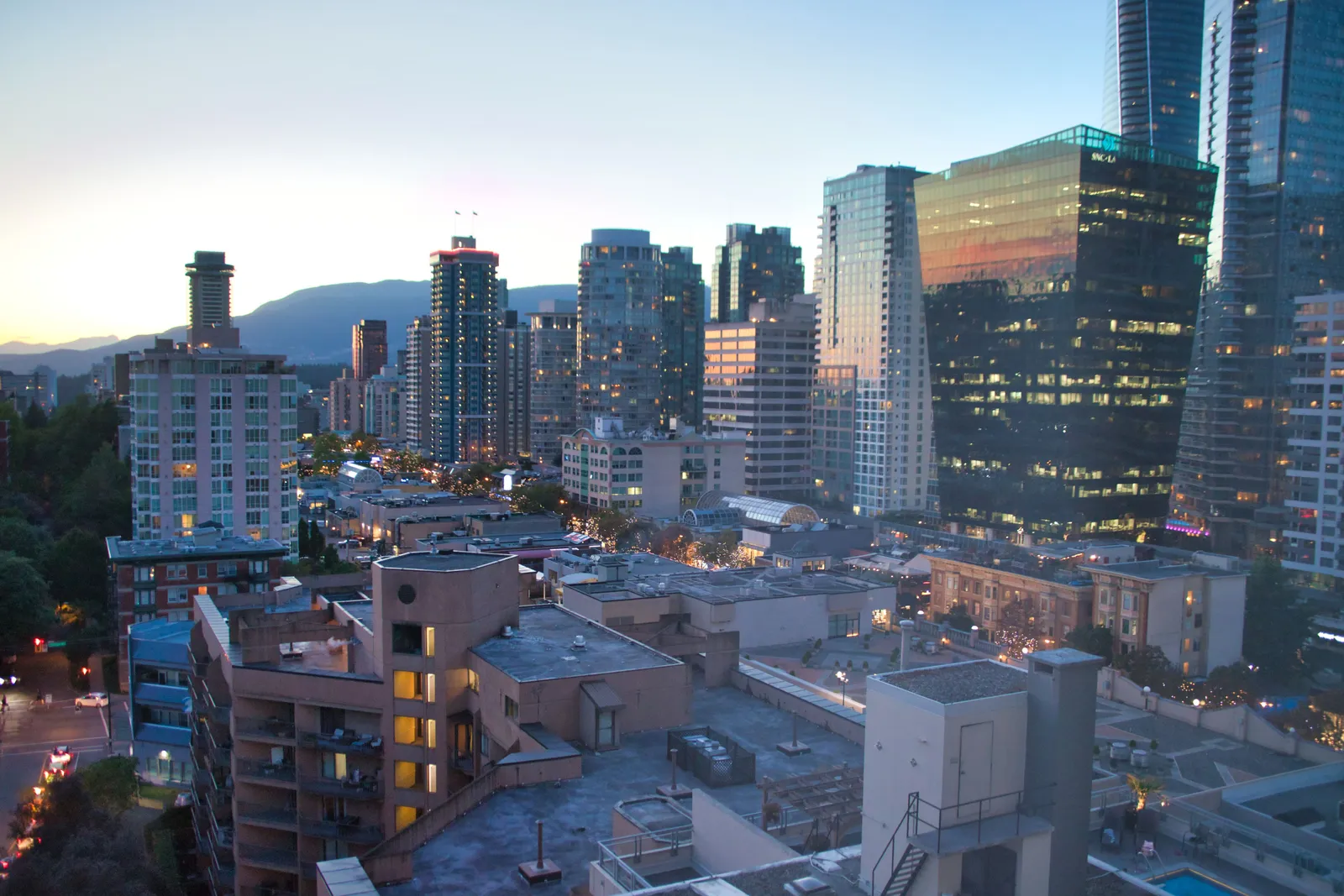 The Sutton Place Hotel — Exterior, Vancouver