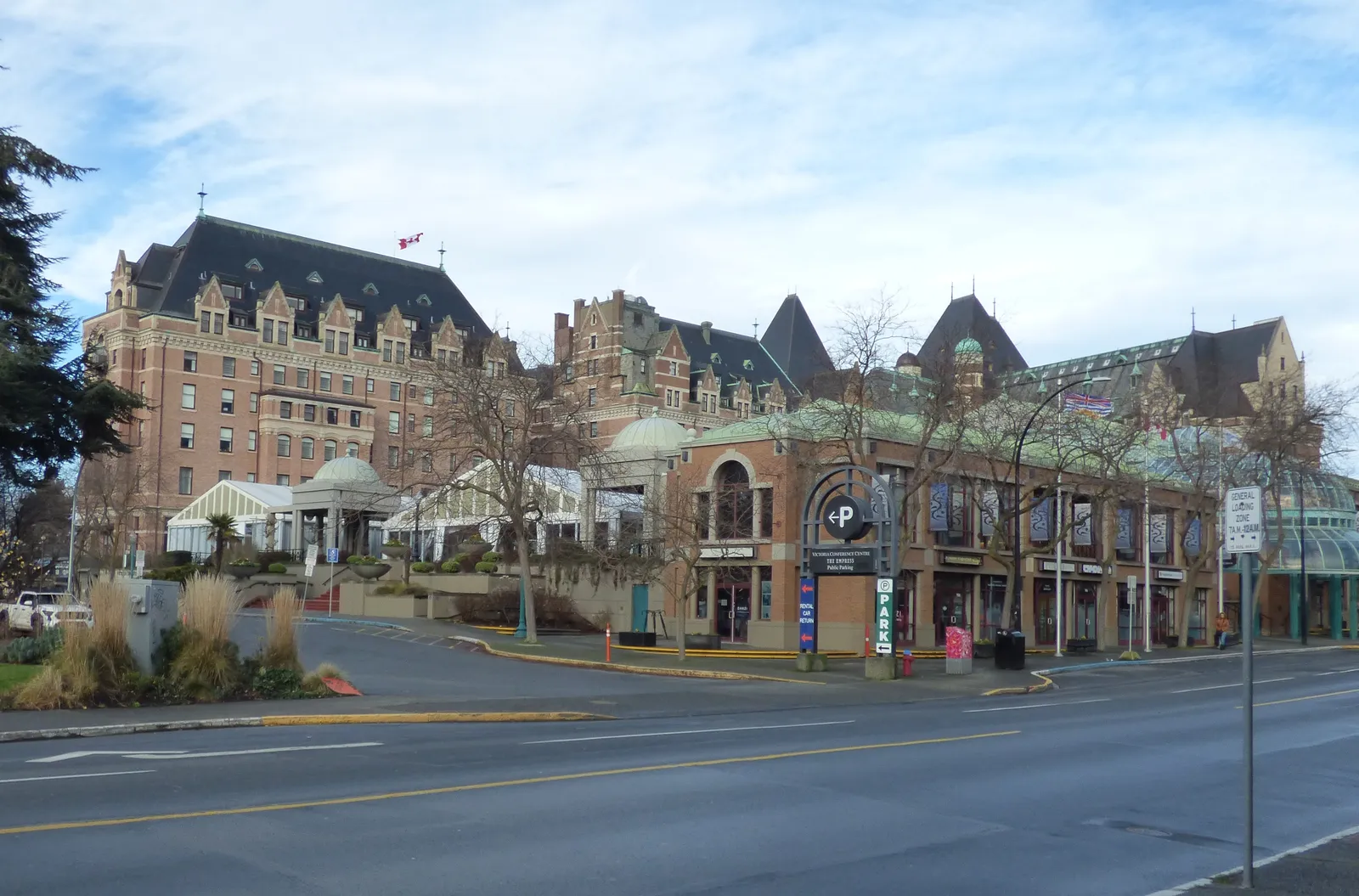 Fairmont Empress — Exterior, Victoria