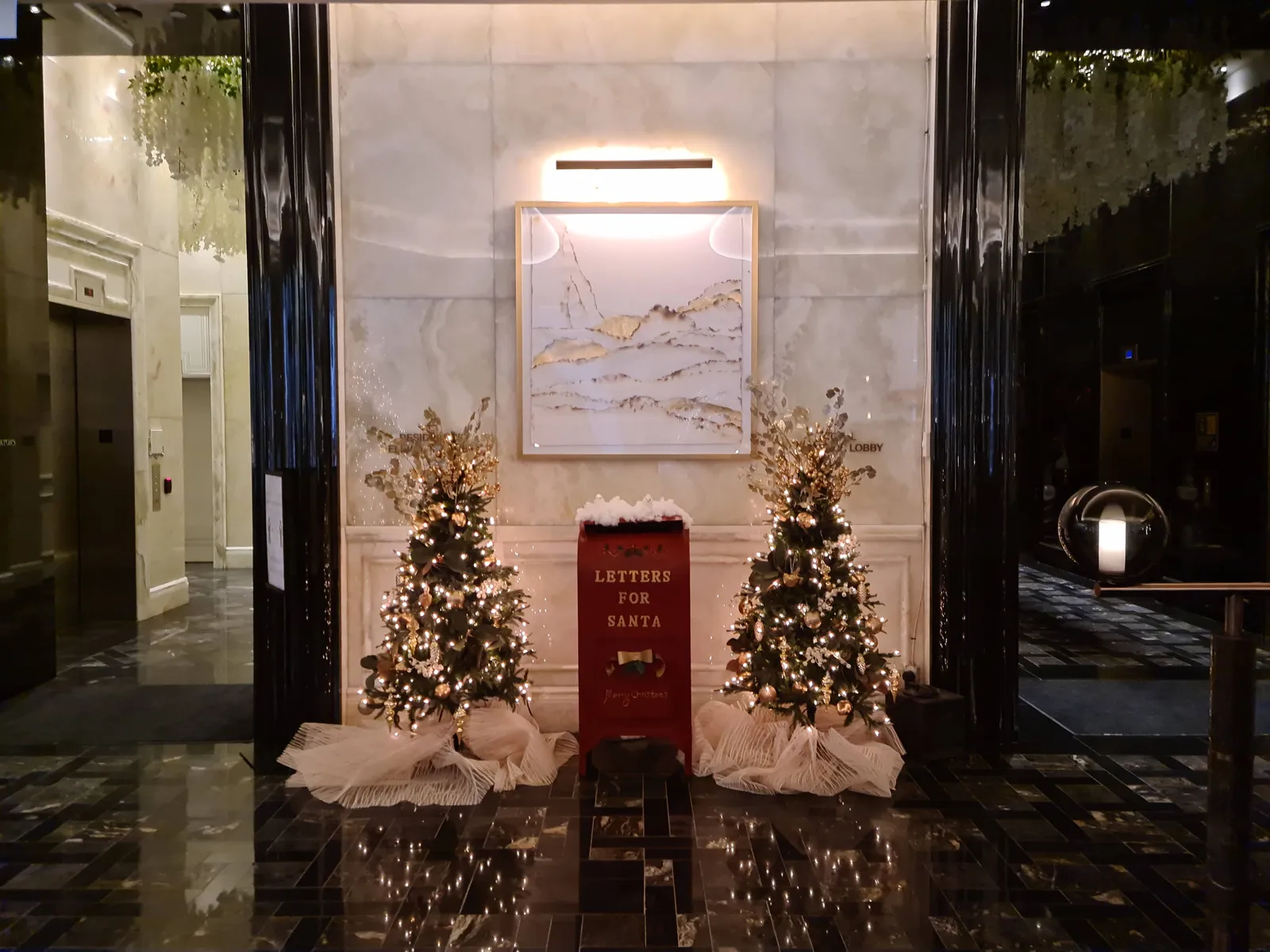 The St. Regis Toronto — Exterior, Toronto
