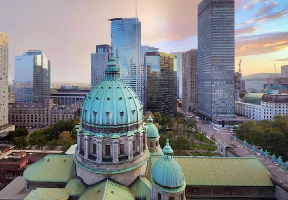 Fairmont The Queen Elizabeth — Exterior, Montréal