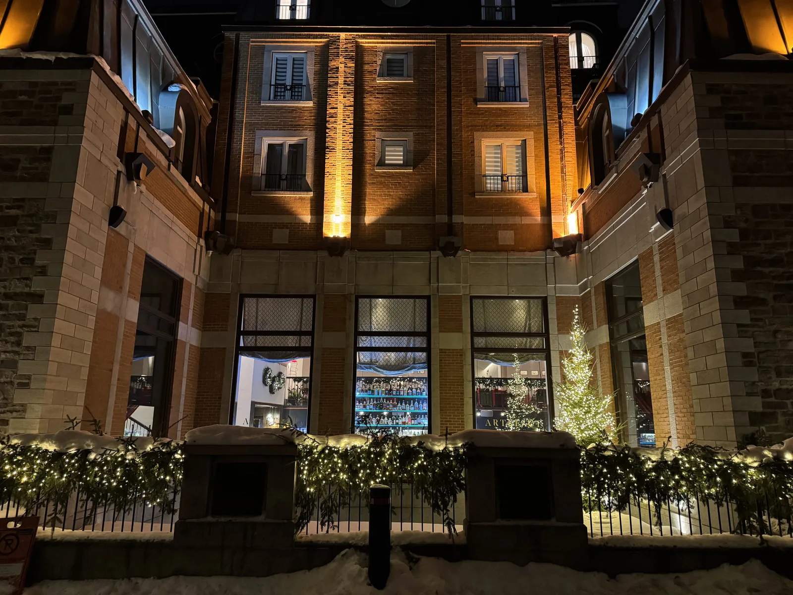 Auberge Saint-Antoine — Exterior, Québec City