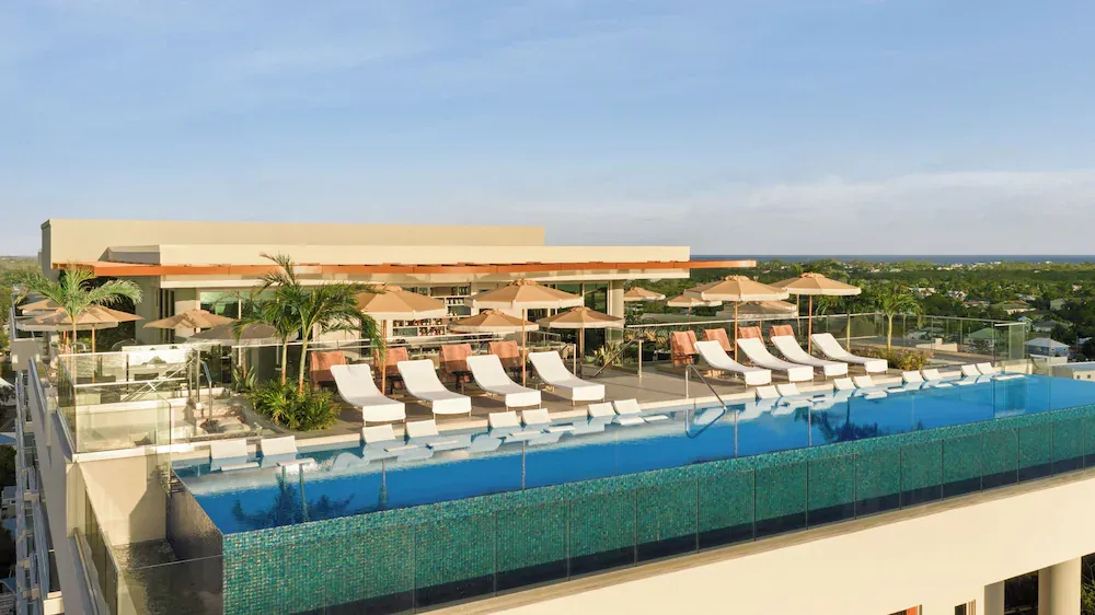 One Gt Grand Cayman — Exterior, George Town