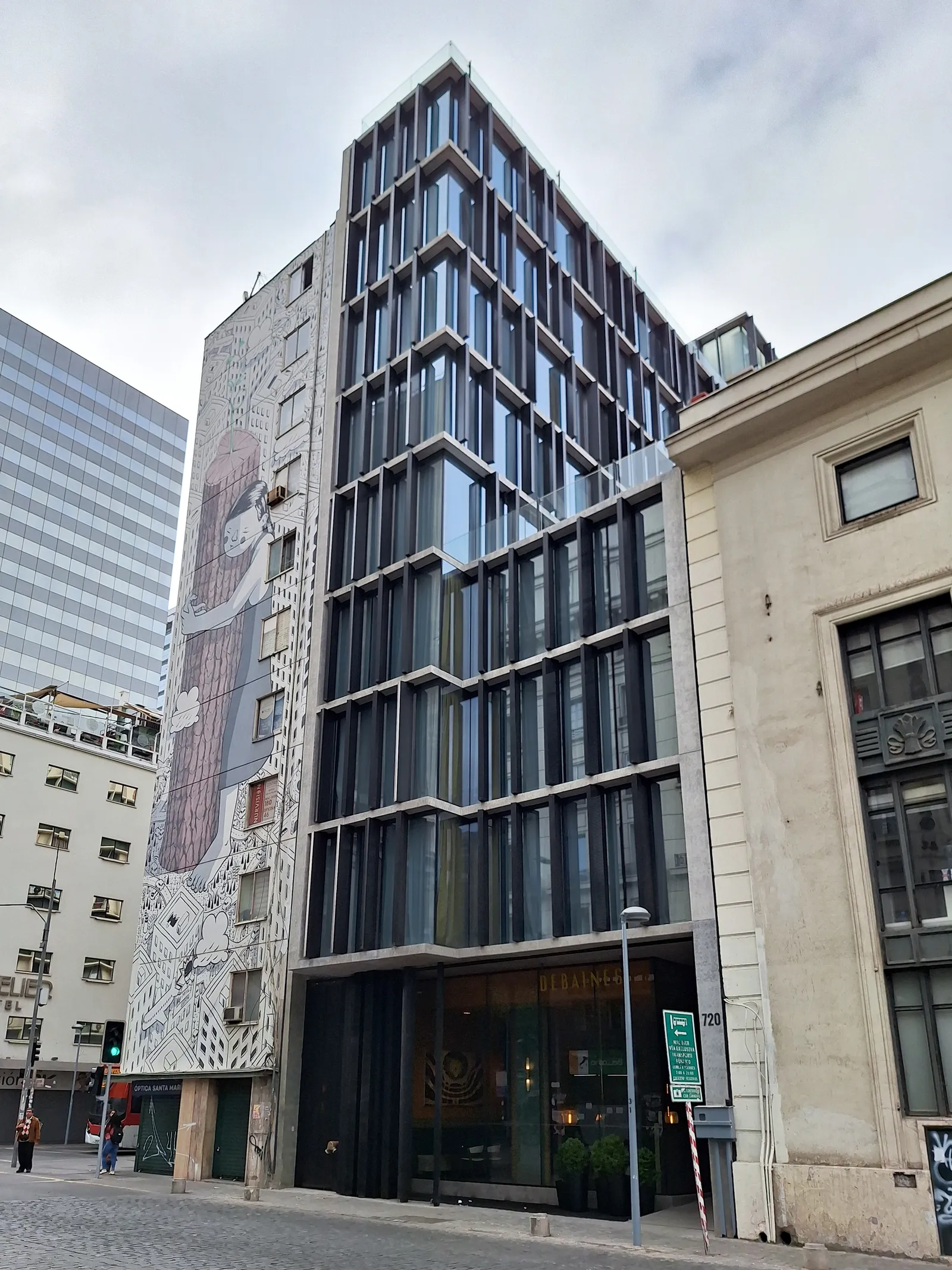 Debaines Hotel Santiago, Santiago