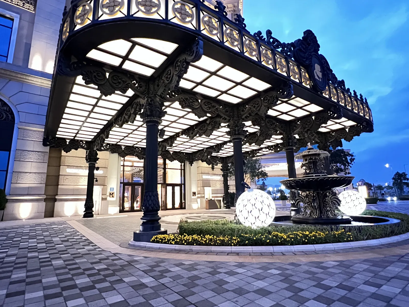 THE KARL LAGERFELD — Exterior, Macau