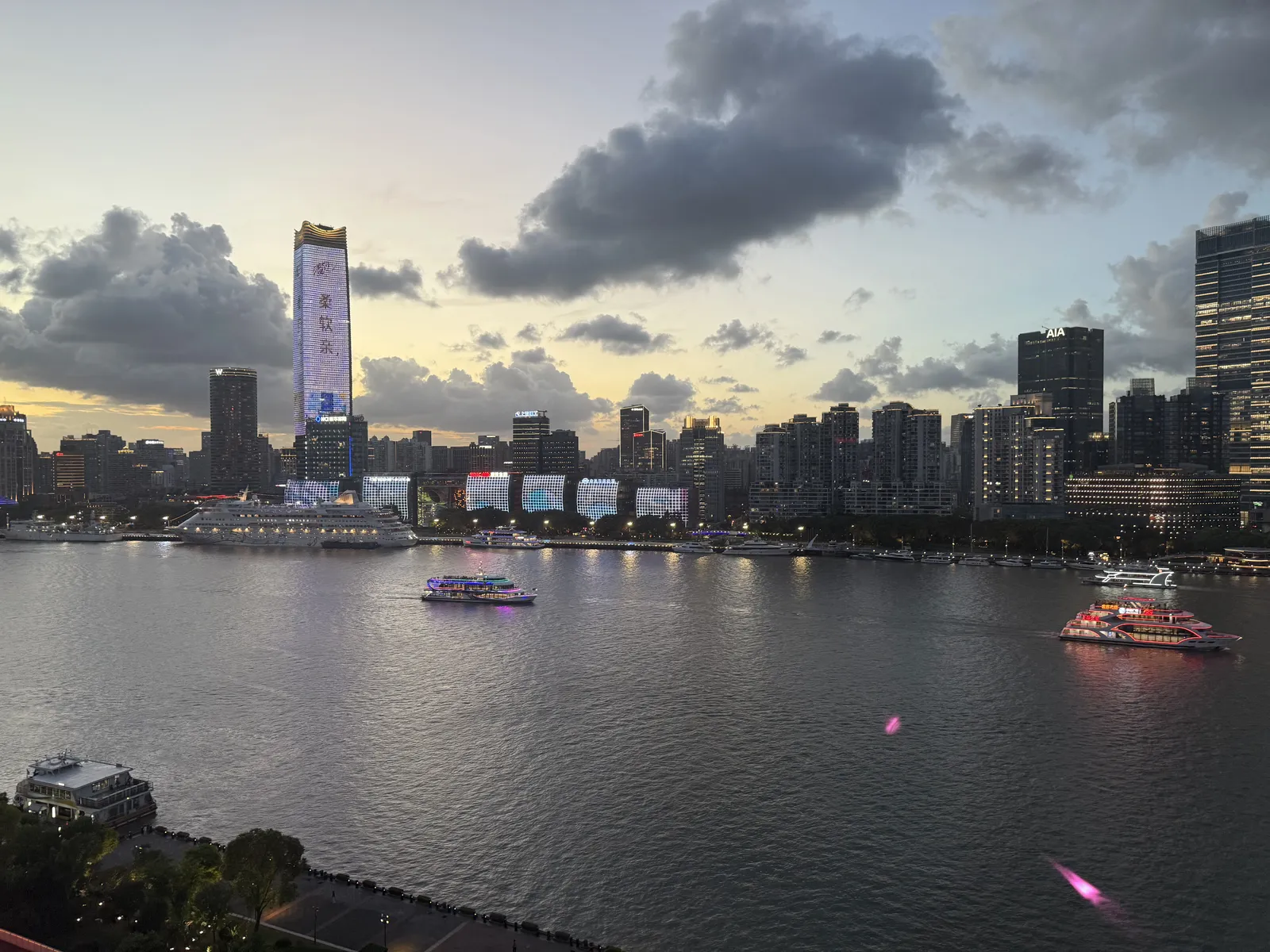 Mandarin Oriental Pudong, Shanghai — Exterior, Shanghai