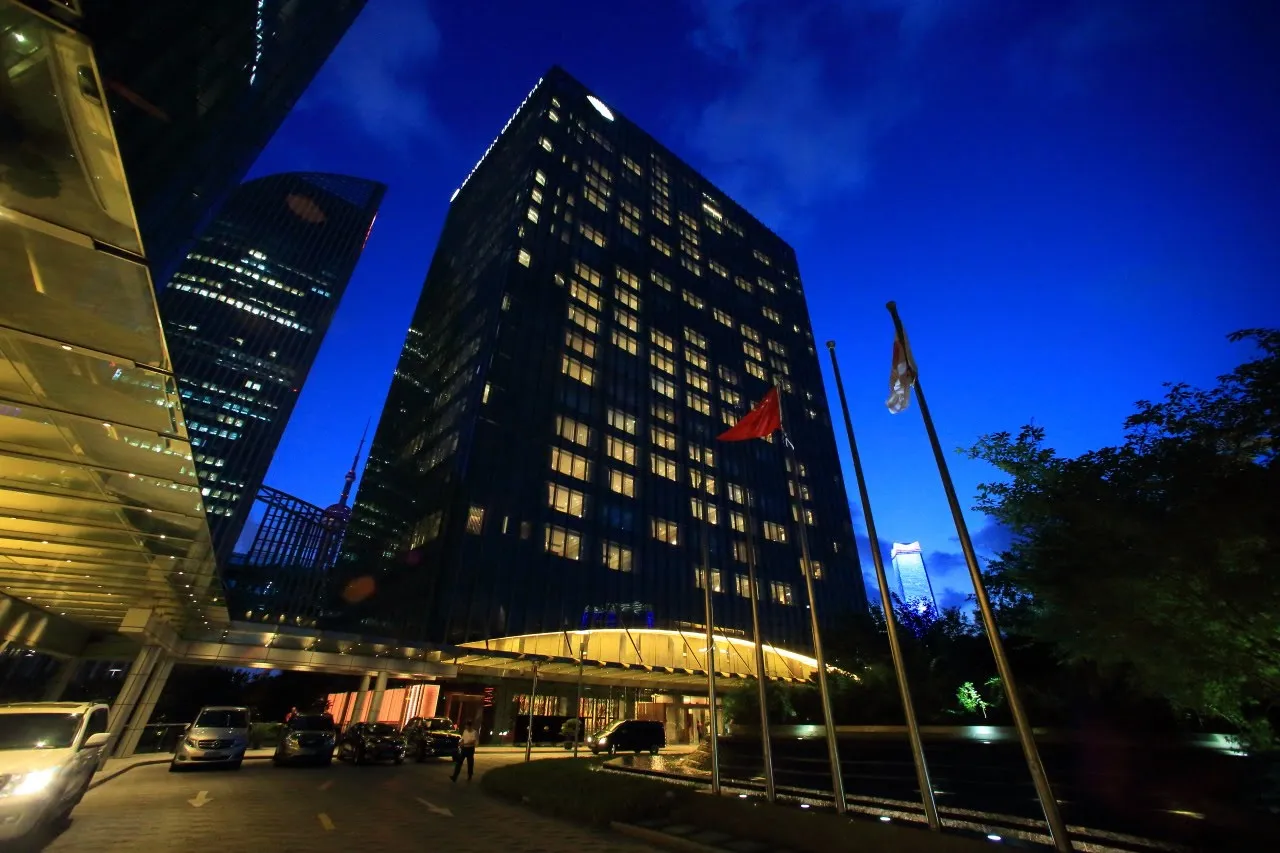 Mandarin Oriental Pudong, Shanghai — Exterior, Shanghai