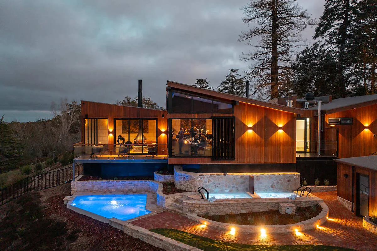 Sequoia – Intimate Adults Only Luxury Lodge, Crafers