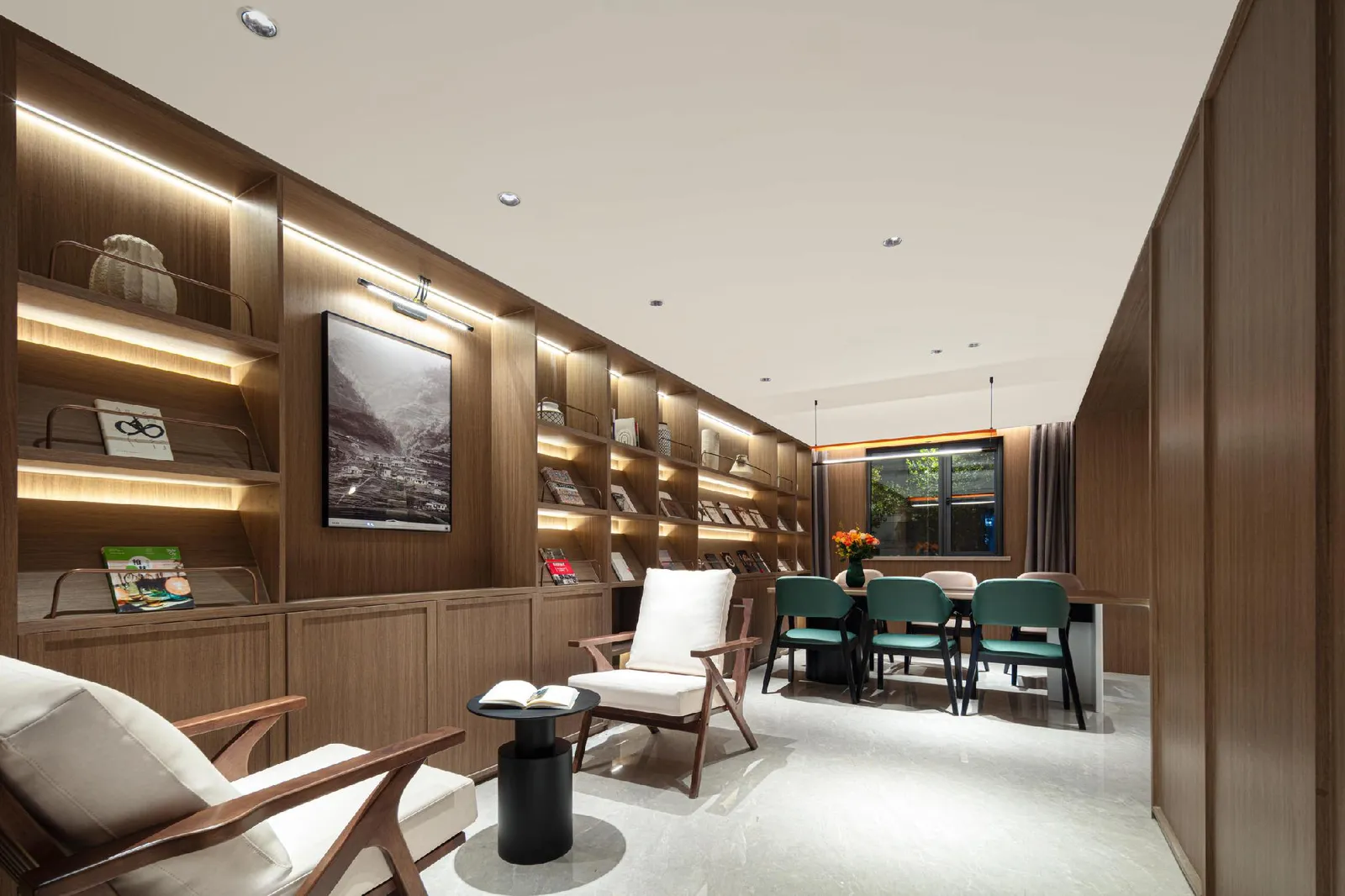 JW Marriott Marquis Hotel Shanghai Pudong — At a glance, Shanghai
