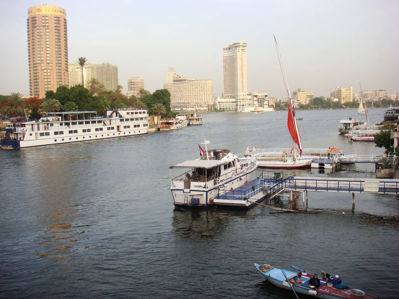 Four Seasons Hotel Cairo at Nile Plaza, Garden City