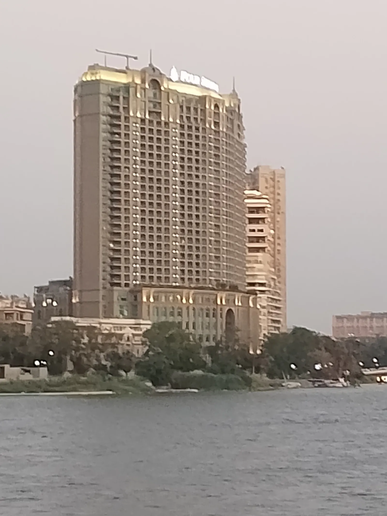 Four Seasons Hotel Cairo at Nile Plaza — Exterior, Cairo