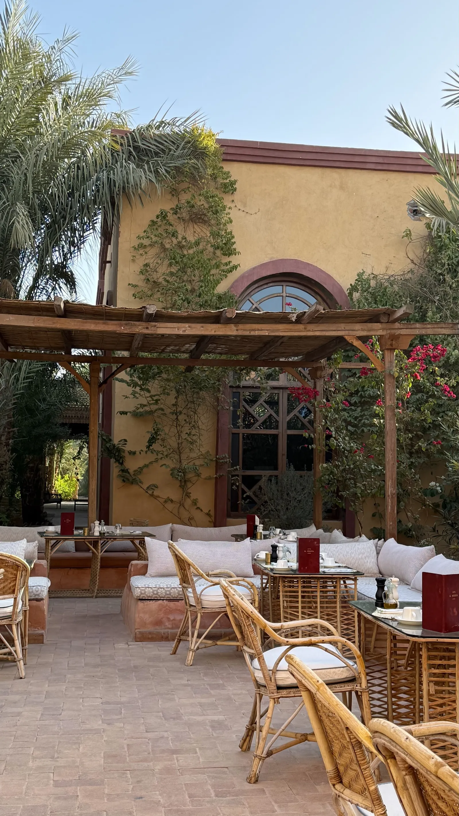 Al Moudira Hotel — Exterior, Luxor