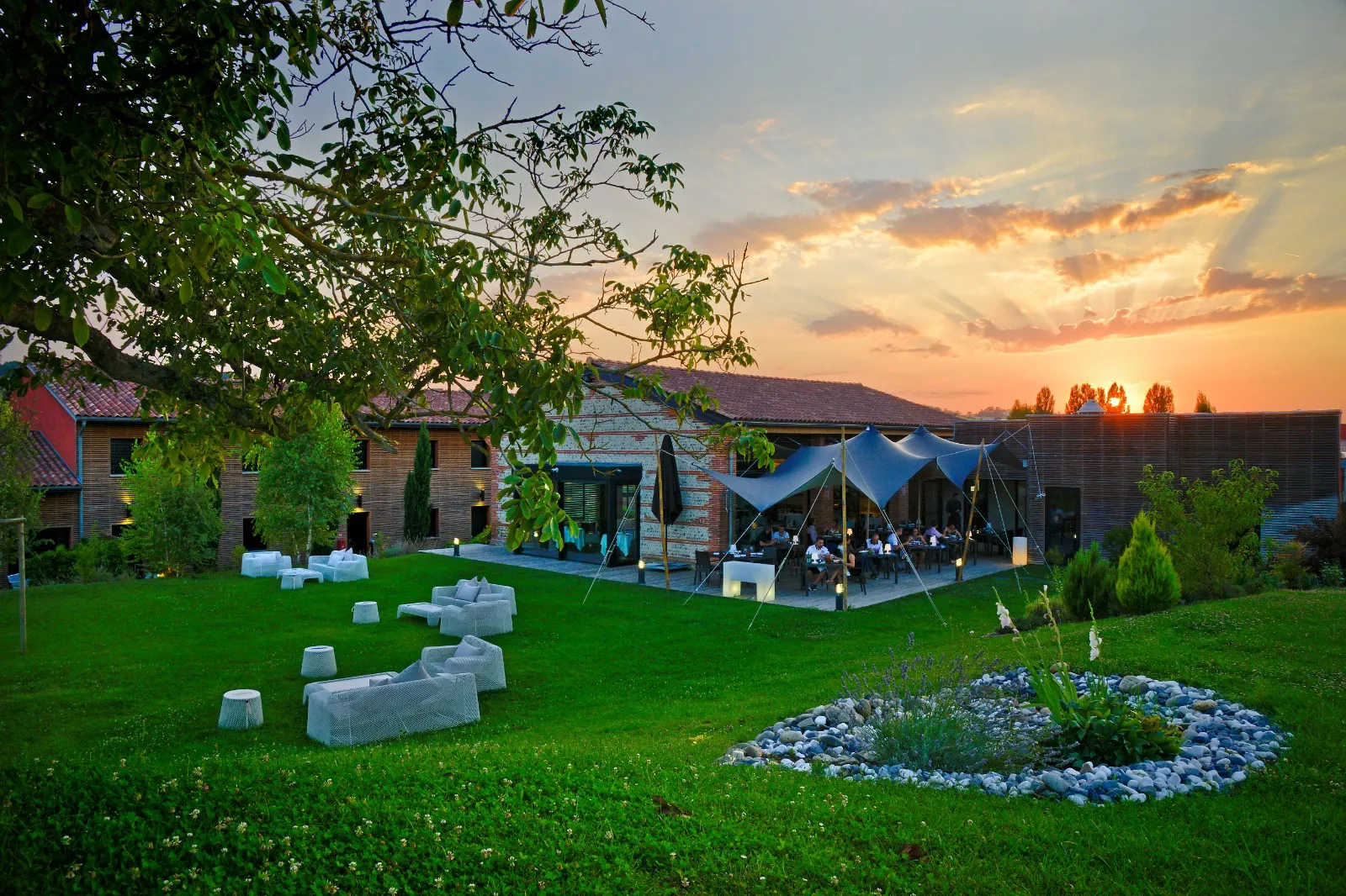 Hotel Restaurant En Marge, Albi