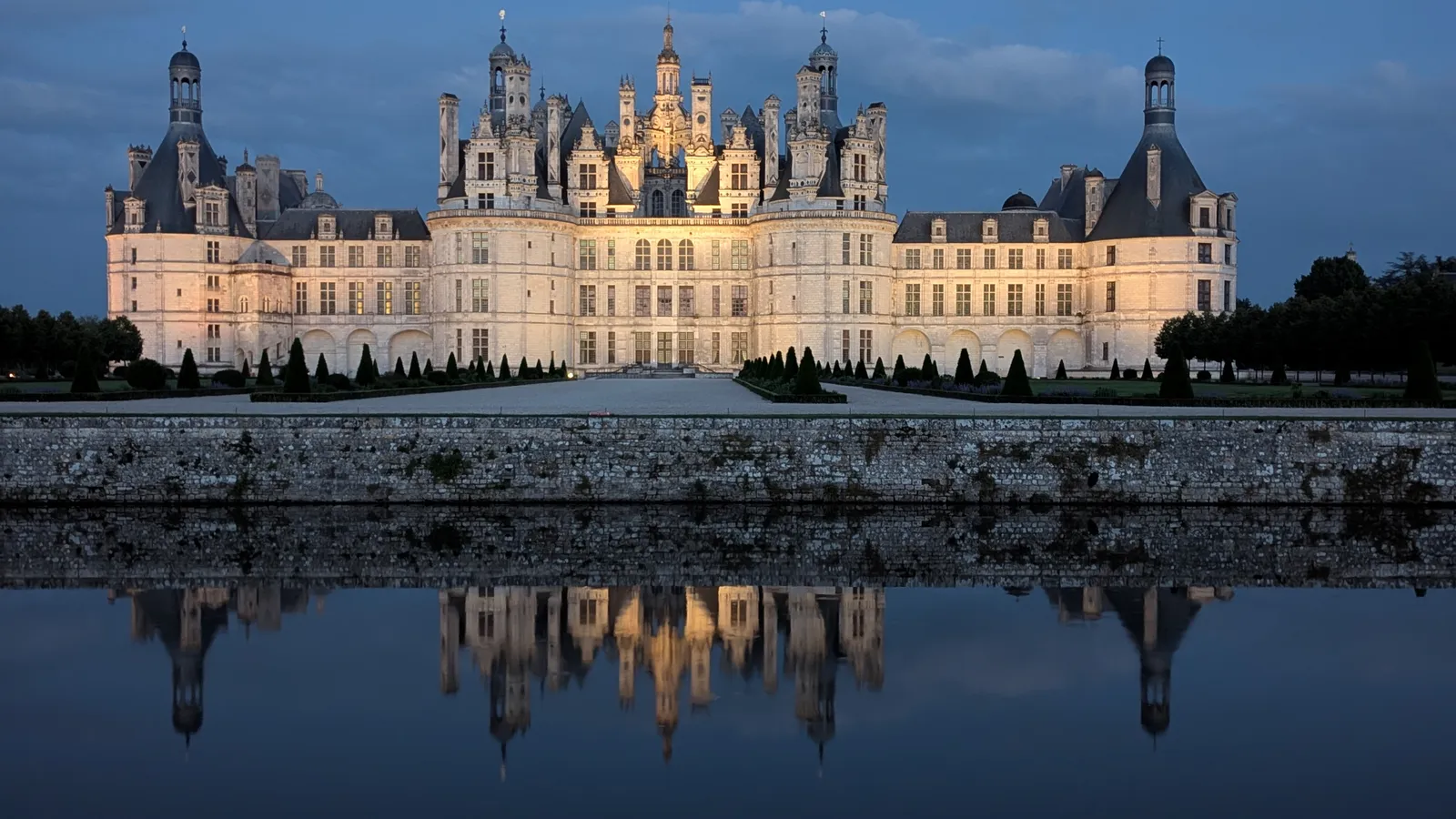 Le Relais De Chambord — Exterior, Chambord