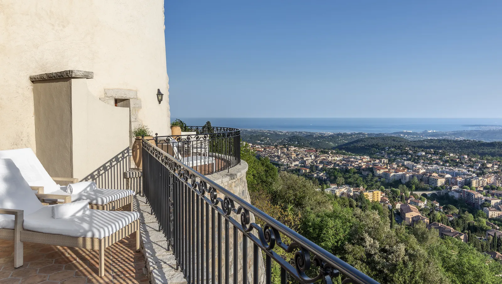 Château Saint-Martin & Spa — Exterior, French Riviera