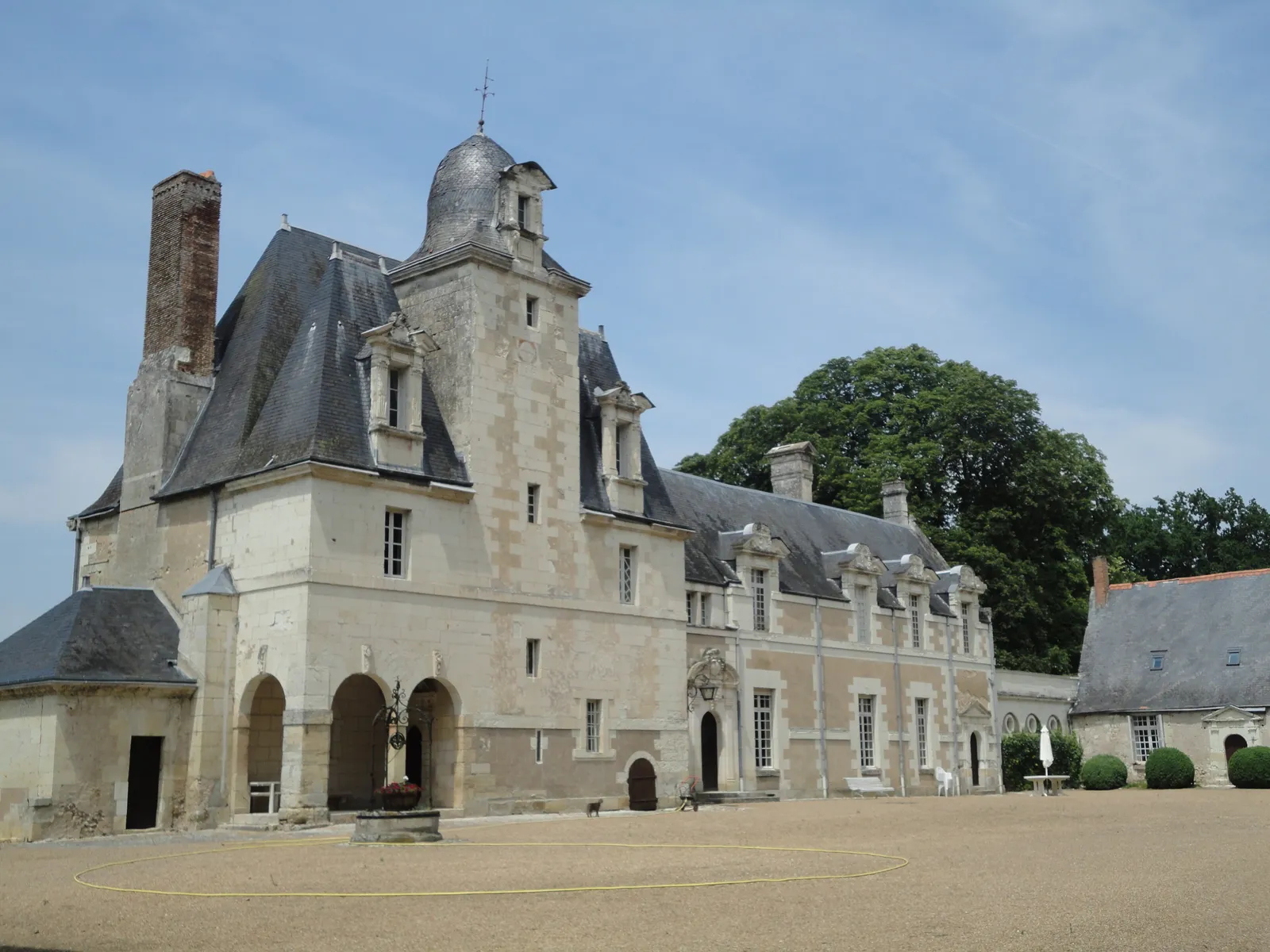 Chateau Louise De La Valliere, La Vallière
