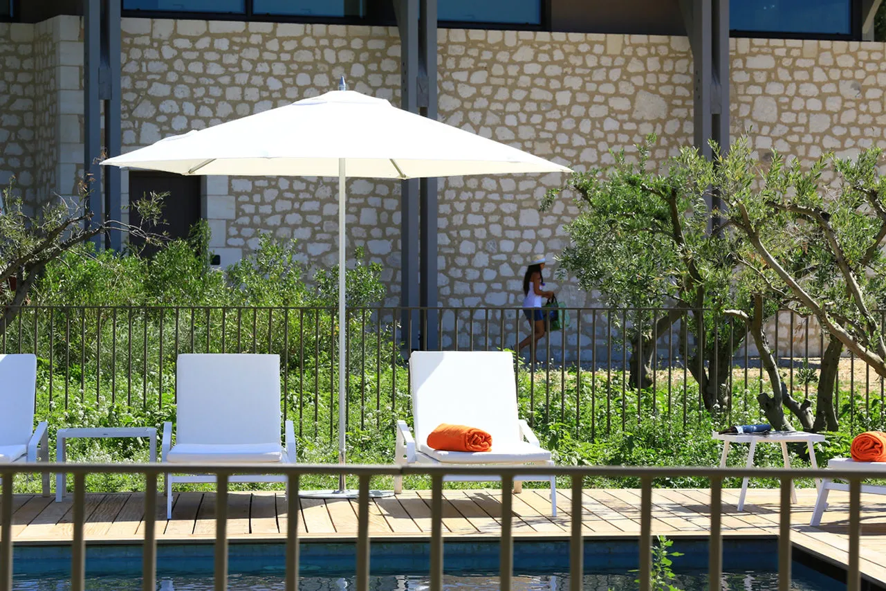 Domaine De Manville — Exterior, Les Baux-de-Provence