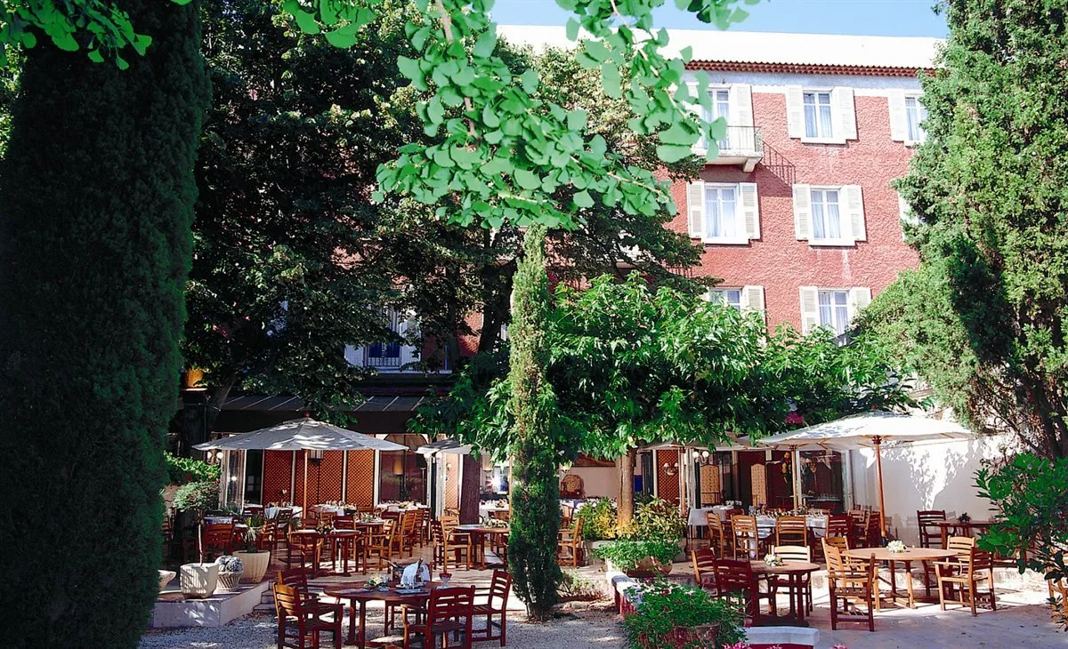 Maison Albar – L'Imperator — Exterior, Nîmes